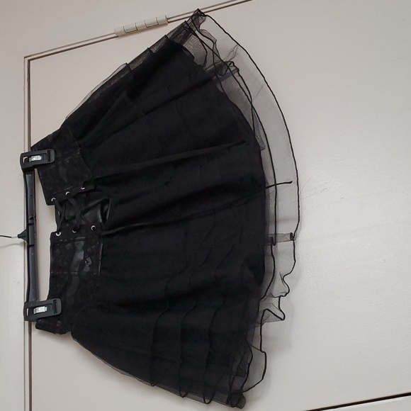 Hot Topic's Black Faux Leather & Lace Tutu - Picture 4 of 14